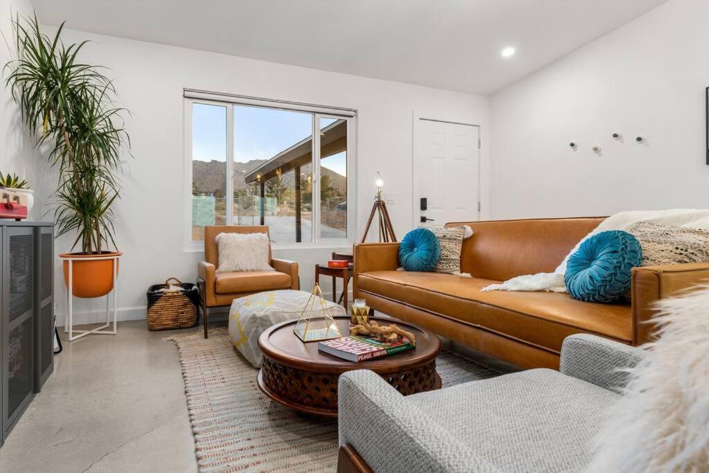 Soul Shine - Gorgeous Views - Modern - New Joshua Tree